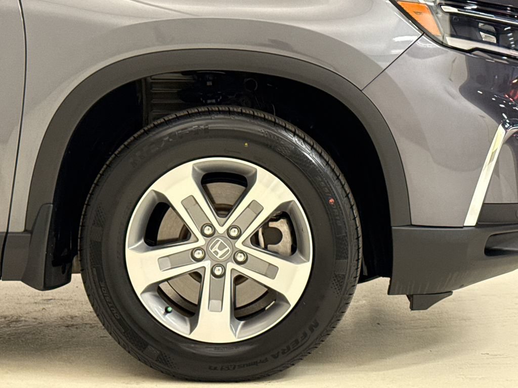 Certified 2025 Honda Pilot EX-L image 6
