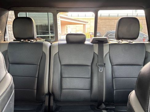 Used 2017 Ford F150 Raptor w/ Equipment Group 801A Mid image 22