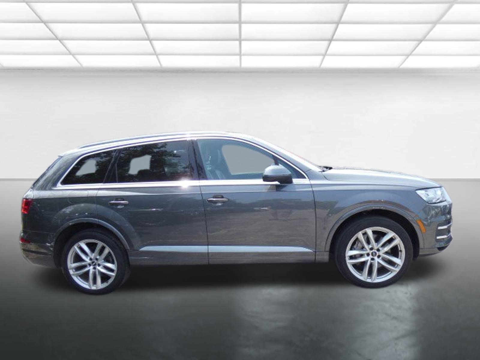 Used 2018 Audi Q7 3.0T Prestige w/ Prestige Package AWD/4WD image 4