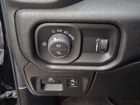 Used 2022 RAM 1500 Big Horn AWD/4WD image 26