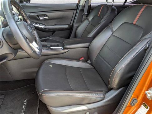 Used 2022 Nissan Sentra SR w/ SR Premium Package FWD image 15