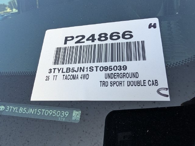 Used 2025 Toyota Tacoma TRD Sport AWD/4WD image 34