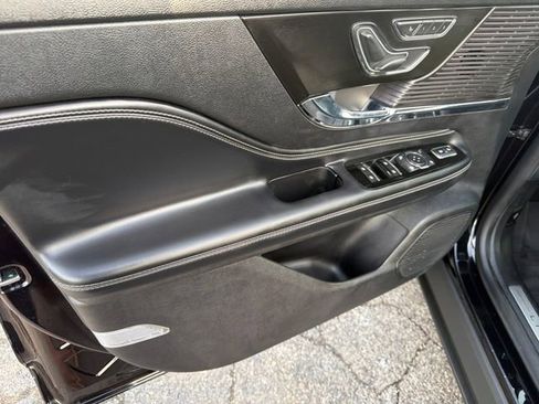 Used 2022 Lincoln Corsair FWD image 13