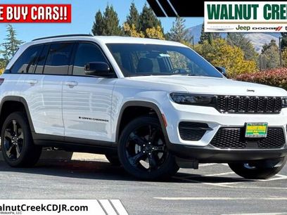 New 2025 Jeep Grand Cherokee Altitude