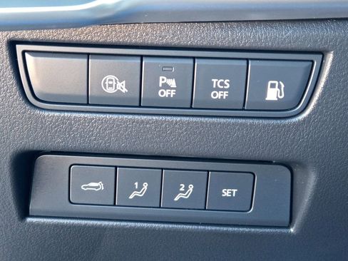 Used 2025 MAZDA CX-70 Plug-In Hybrid w/ Premium Pkg image 24