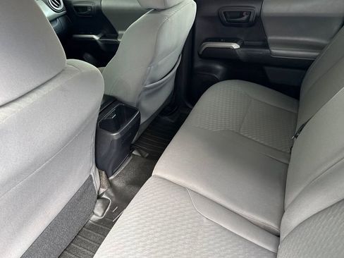 Used 2021 Toyota Tacoma SR5 w/ Technology Package AWD/4WD image 12