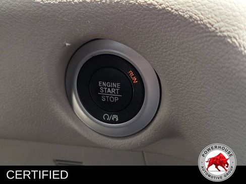 Used 2022 Chrysler Pacifica Touring-L FWD image 36