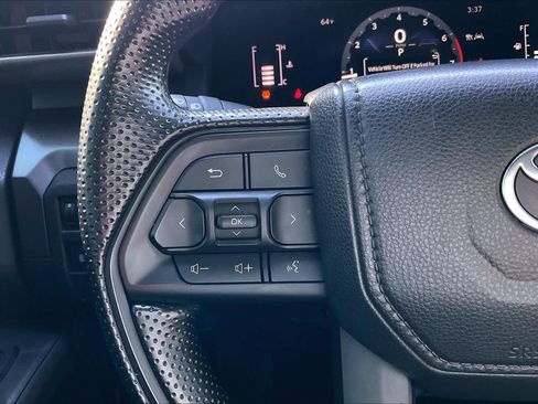 Used 2025 Toyota Tacoma SR5 image 22