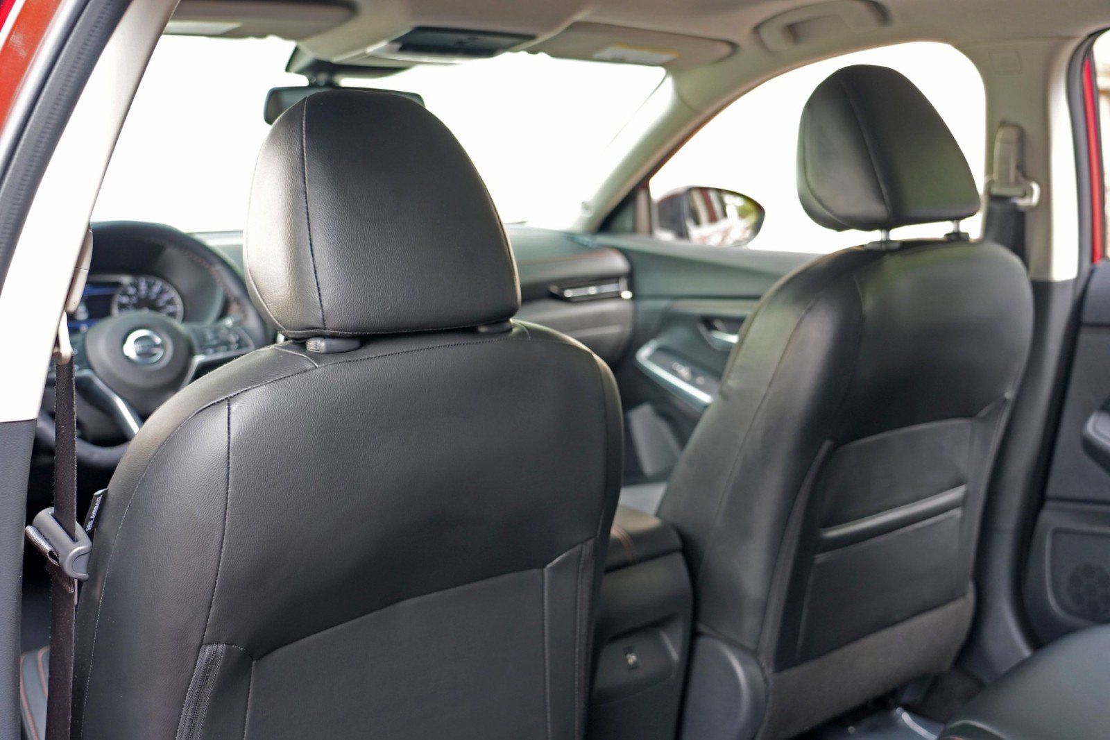 Used 2020 Nissan Sentra SR w/ Premium Package FWD image 31