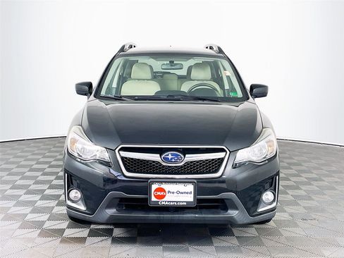 Used 2016 Subaru Crosstrek 2.0i Premium image 2