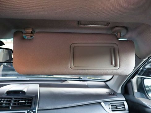 Used 2014 Toyota Camry SE w/ Moonroof Package FWD image 34