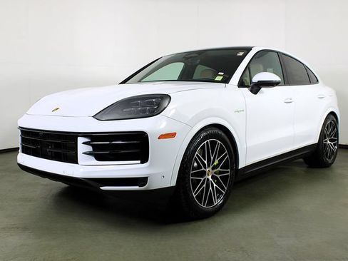 New 2026 Porsche Cayenne E-Hybrid Coupe AWD/4WD image 1