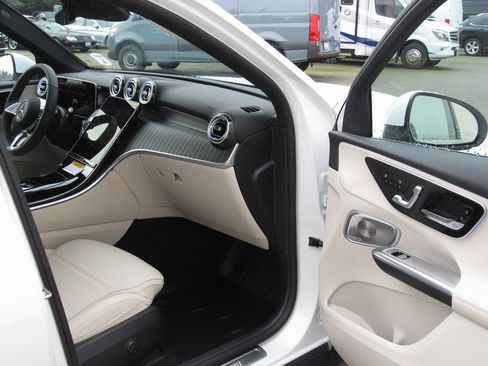 New 2026 Mercedes-Benz GLC 300 4MATIC image 17
