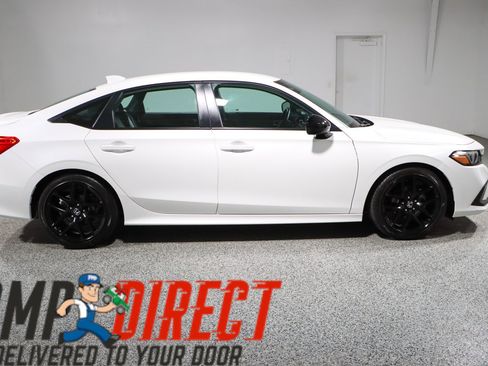 Used 2024 Honda Civic Sport image 6