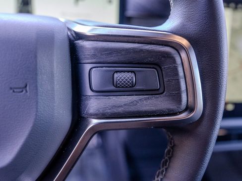 Used 2022 Rivian R1T Adventure image 7