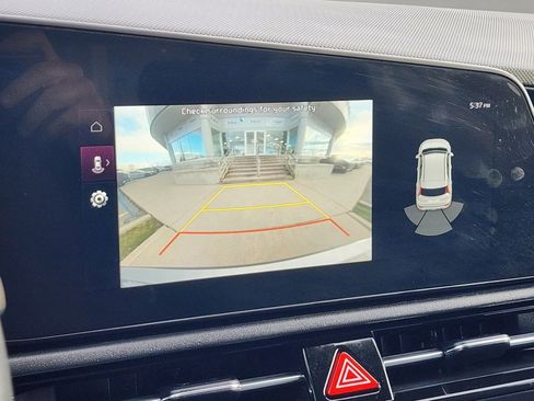 Certified 2023 Kia Niro EX Touring image 23