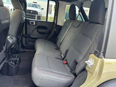 Used 2026 Jeep Wrangler Unlimited Rubicon image 12