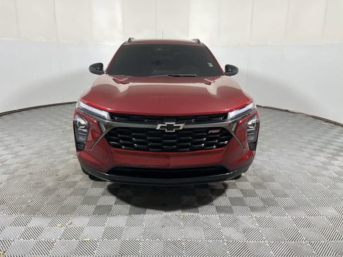 Used 2025 Chevrolet Trax RS w/ Driver Confidence Package FWD image 3