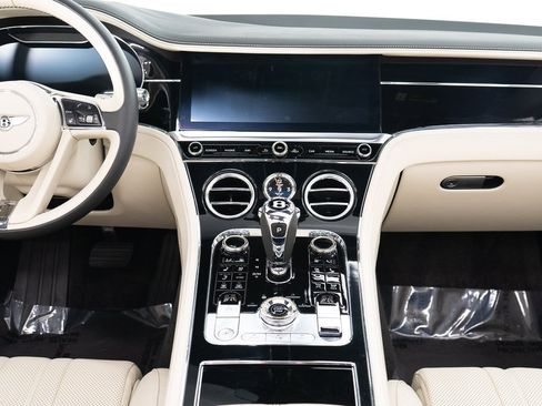 Used 2020 Bentley Continental GT image 35