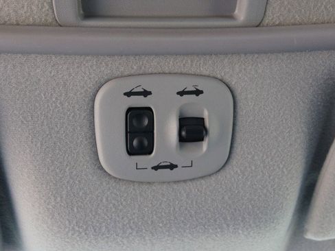 Used 1999 Plymouth Neon Highline FWD image 22