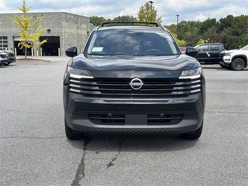 New 2026 Nissan Kicks SV w/ SV Premium Package image 2