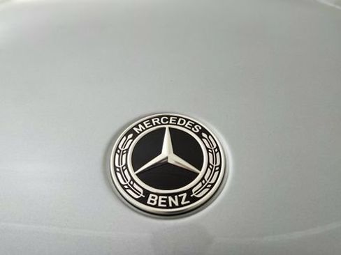 Used 2026 Mercedes-Benz GLC 300 image 16