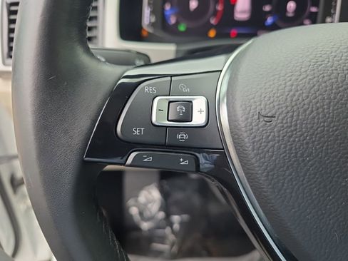 Used 2020 Volkswagen Atlas SEL FWD image 14