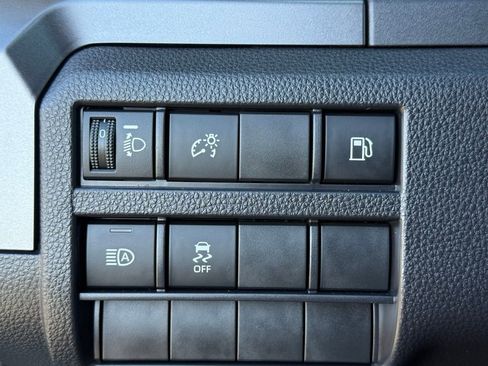 Used 2025 Toyota 4Runner SR5 image 27