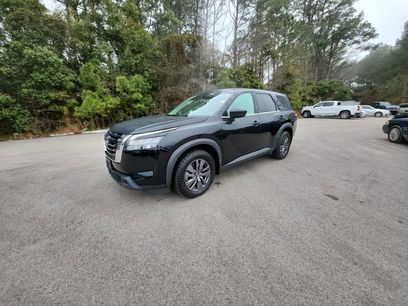 Used 2023 Nissan Pathfinder S