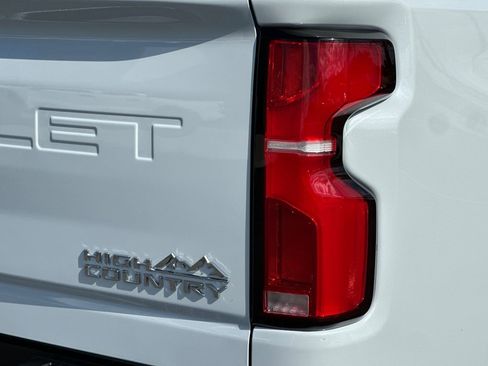 New 2026 Chevrolet Silverado 2500 High Country w/ High Country Premium Package AWD/4WD image 26