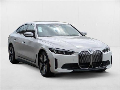 Used 2025 BMW i4 xDrive40i w/ Premium Package image 6