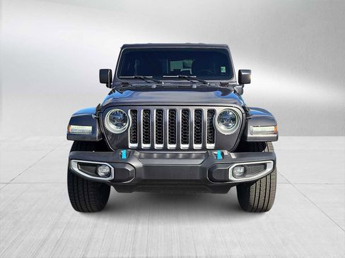 Used 2023 Jeep Wrangler Sahara image 3