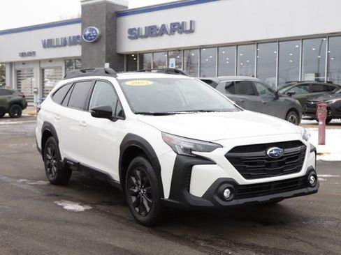 Certified 2025 Subaru Outback Onyx Edition image 1