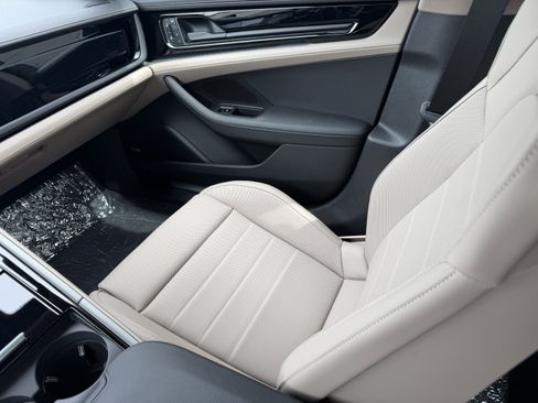 New 2026 Porsche Panamera 4 AWD/4WD image 19