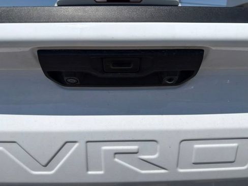 Used 2025 Chevrolet Silverado 1500 LT w/ Z71 Off-Road Package AWD/4WD image 33