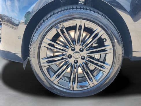 New 2026 Land Rover Range Rover SE image 10