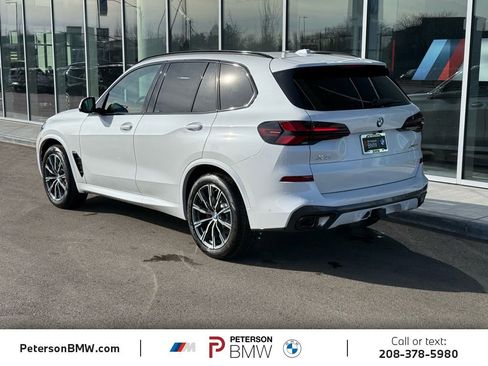 New 2026 BMW X5 xDrive40i w/ M Sport Package image 4