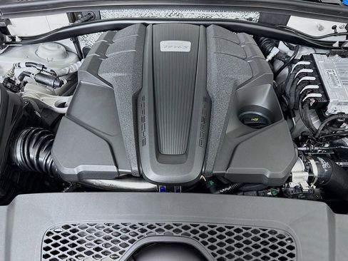 New 2026 Porsche Macan S image 34