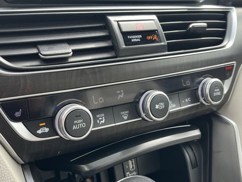 Used 2018 Honda Accord EX-L image 22