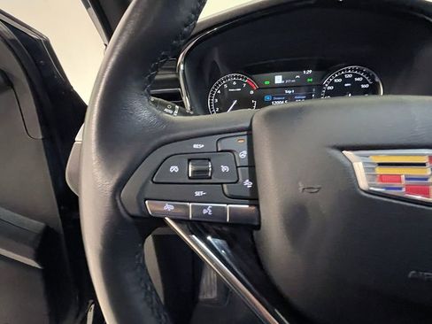 Used 2025 Cadillac XT6 Premium Luxury image 42