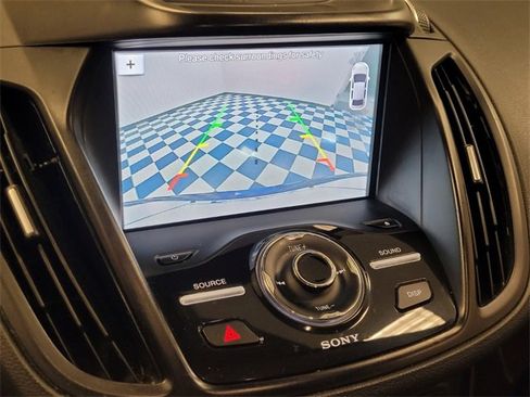 Used 2018 Ford Escape Titanium image 19