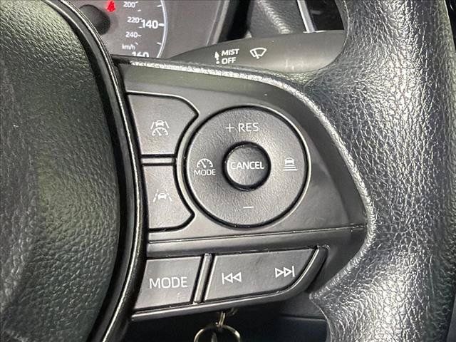 Used 2025 Toyota Corolla LE FWD image 21