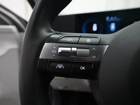 Used 2025 Hyundai Kona SEL AWD/4WD image 17