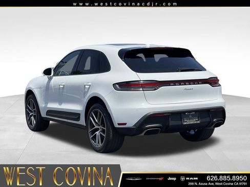 Used 2023 Porsche Macan AWD/4WD image 7