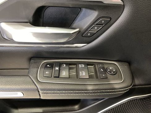 Used 2022 RAM 1500 Laramie image 13