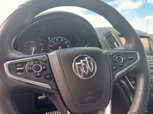 Used 2017 Buick Regal GS w/ Driver Confidence Package #2 AWD/4WD image 19