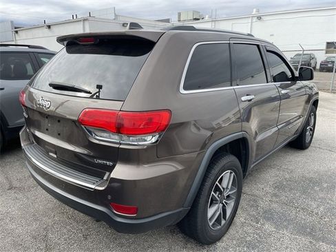 Used 2019 Jeep Grand Cherokee Limited w/ Luxury Group II image 9