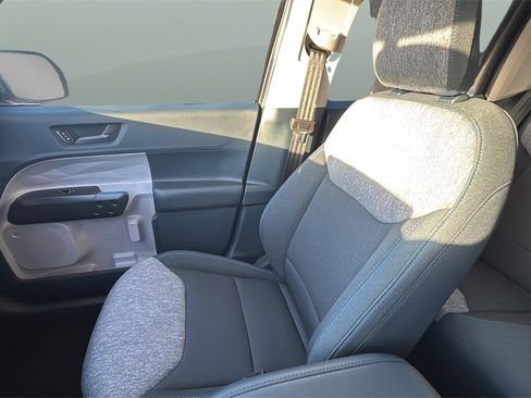 New 2025 Ford Maverick XLT w/ XLT Luxury Package image 11