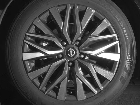 Used 2025 Nissan Altima 2.5 SV image 12