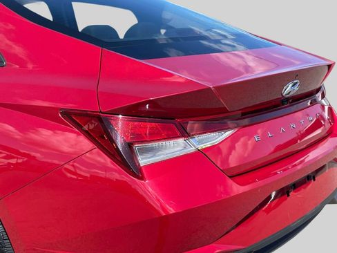 Certified 2023 Hyundai Elantra SEL FWD image 11